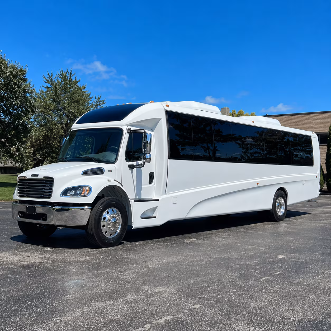 akron 20 passenger minibus