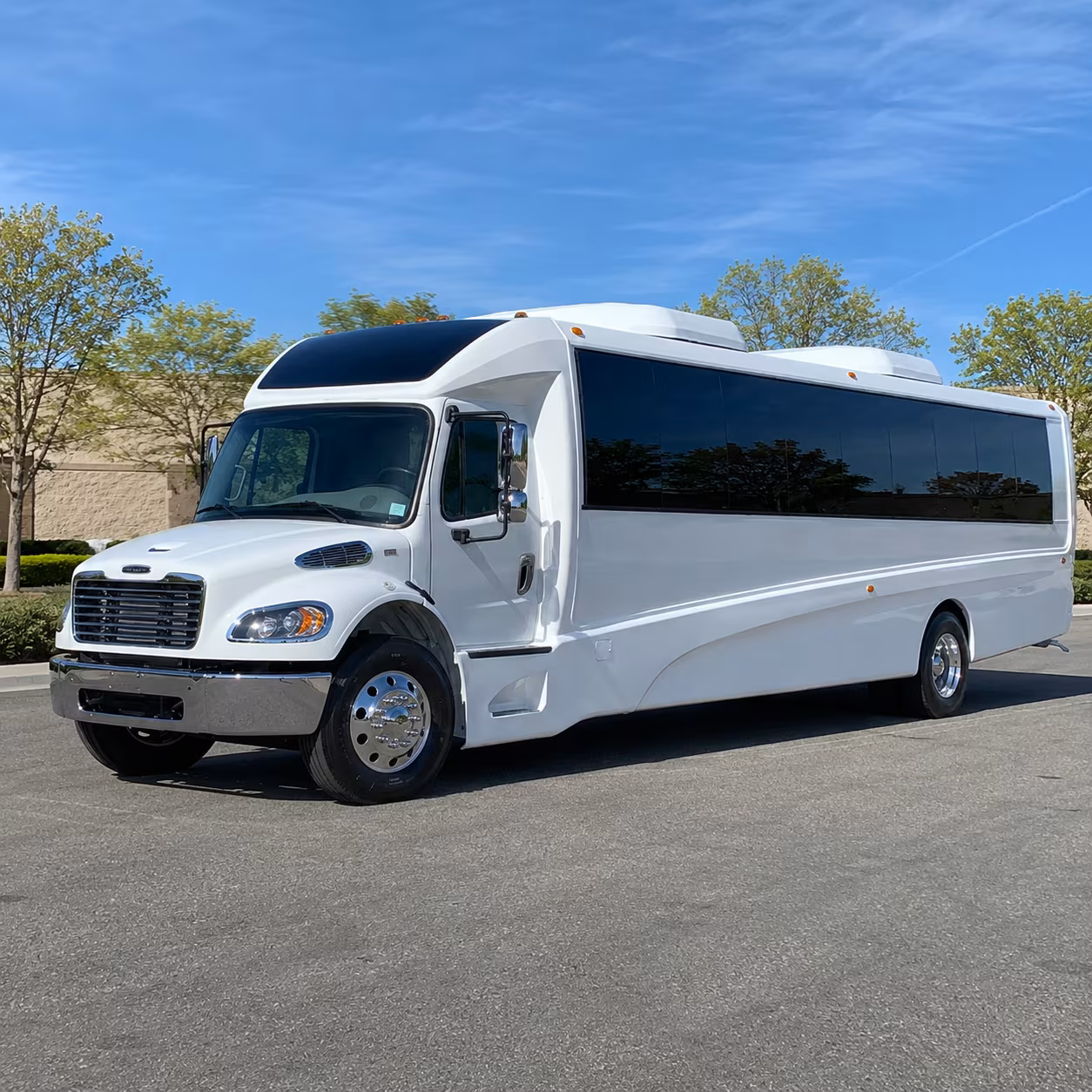 akron 28 passenger minibus