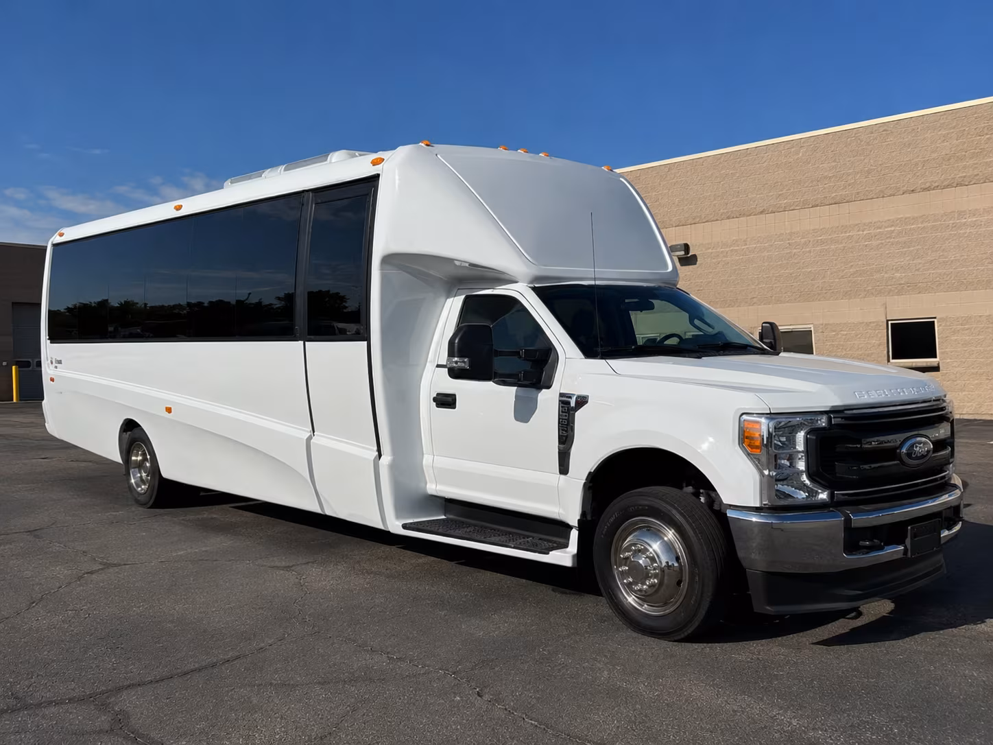akron zoo and nature destination field trip buses