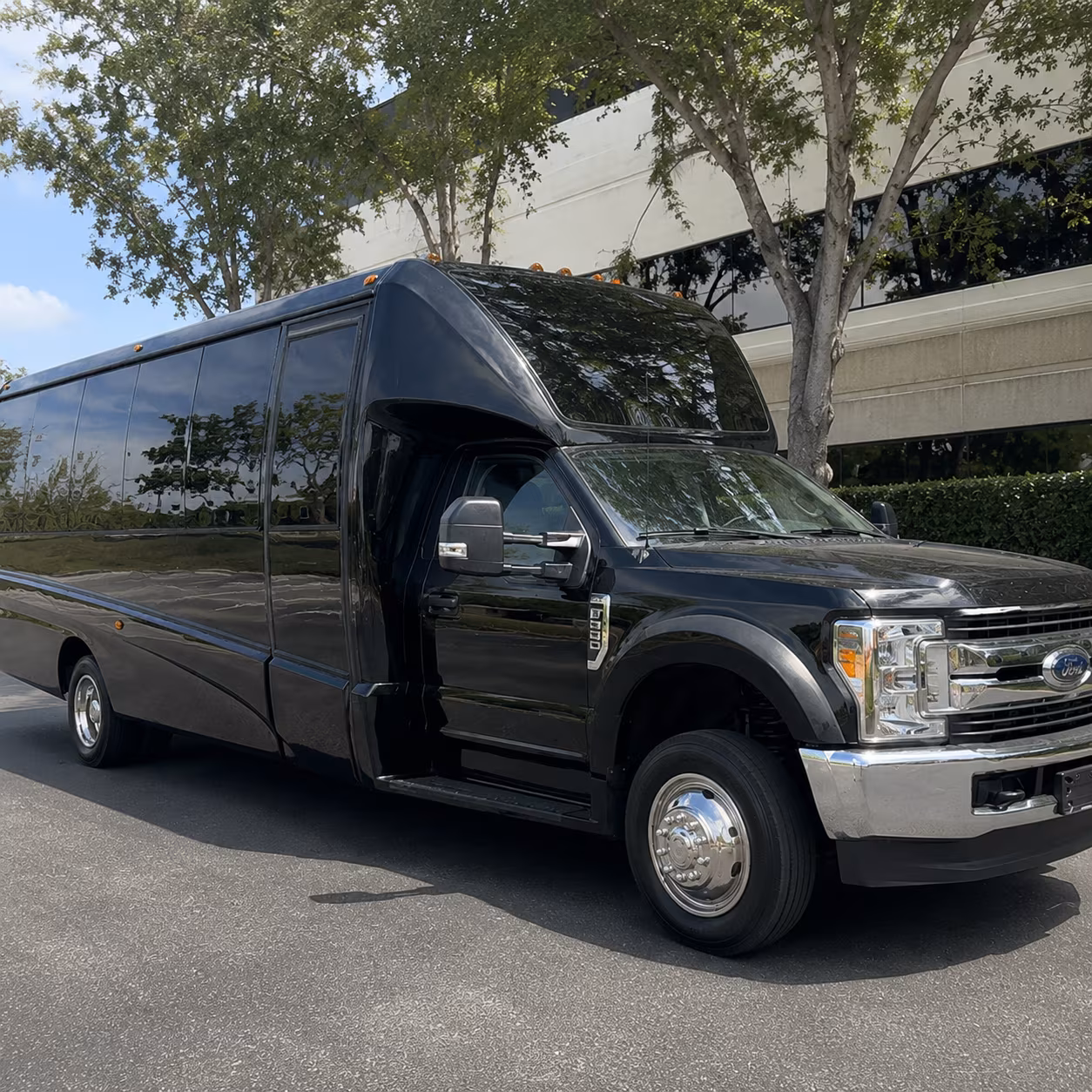 blossom music center northeast ohio amphitheaters party bus rental