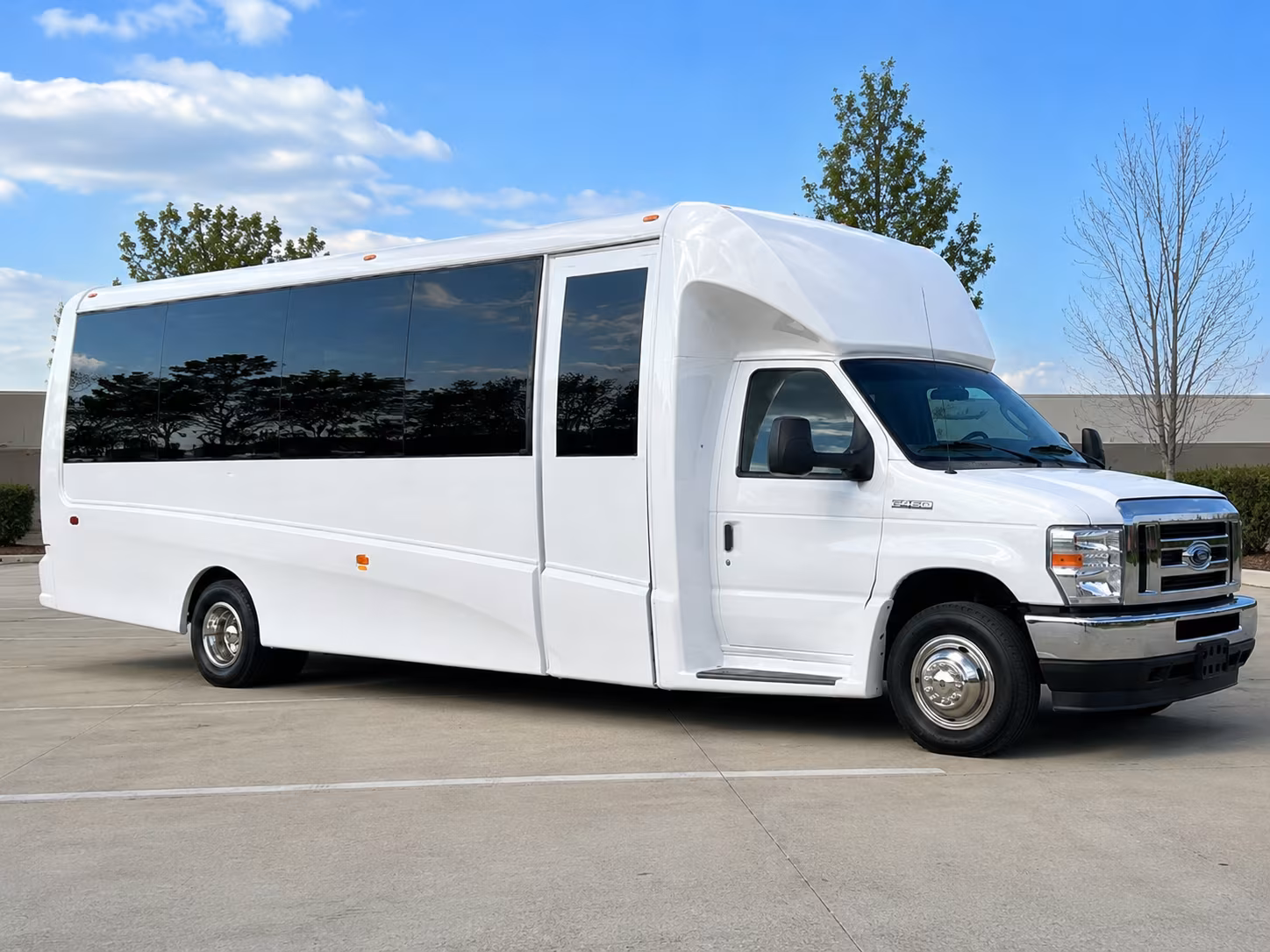 charter buses for corporate events and conferences at the john s knight center