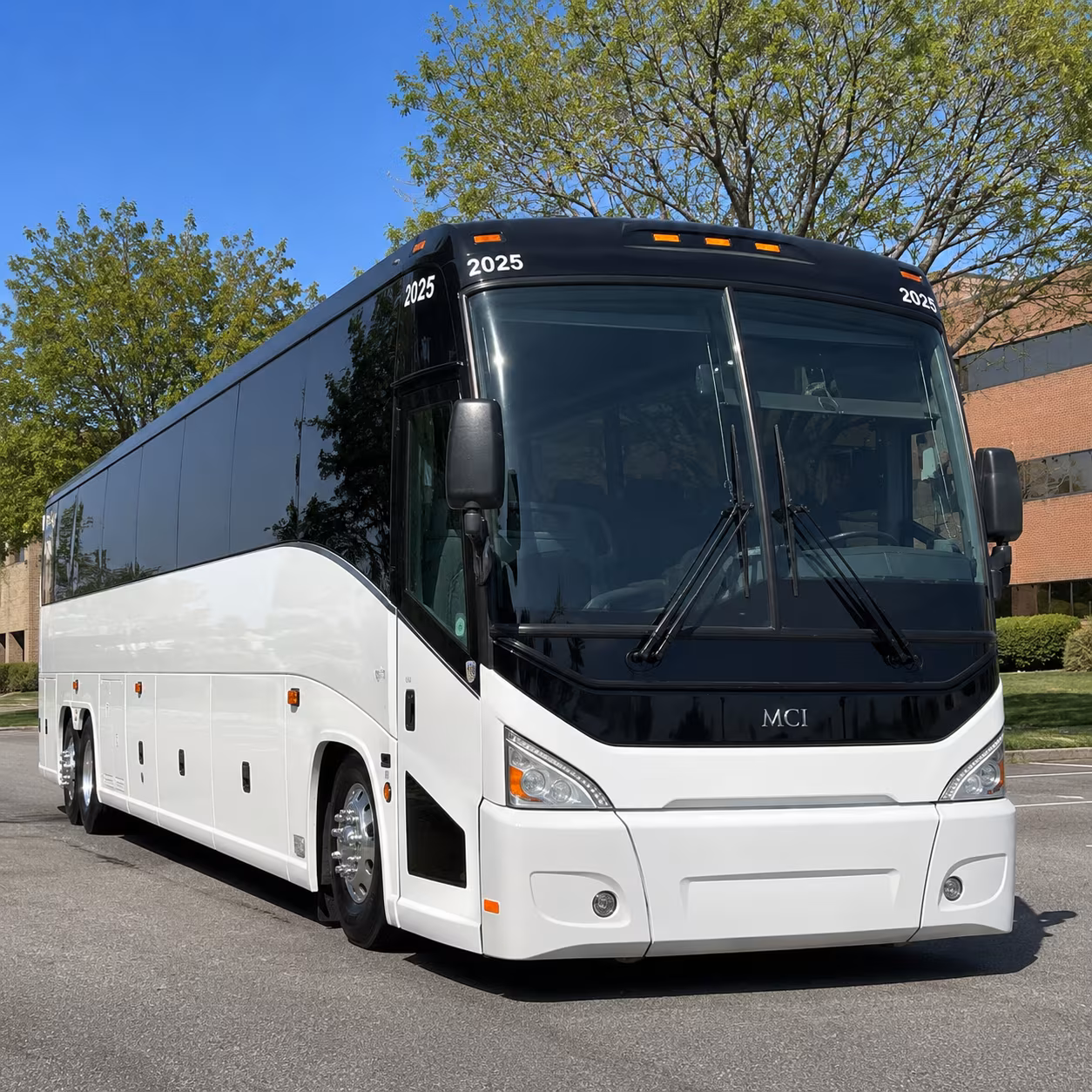 event and conference shuttle buses for akron employers